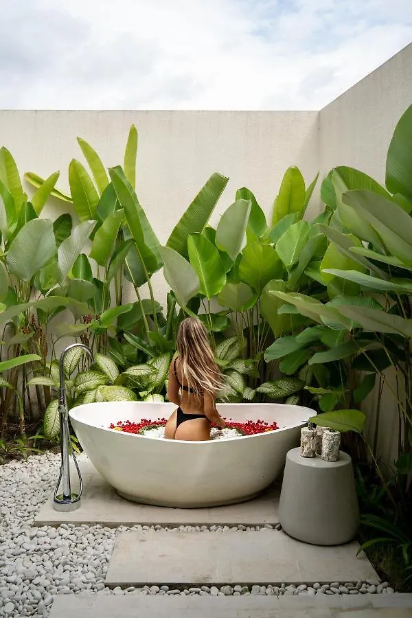 Villa Crystal Lagoon By Balisuperhost Ubud